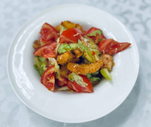 Салат из хрустящей курицы
